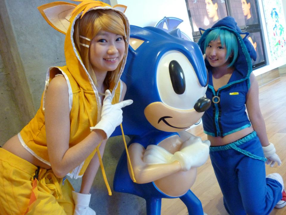 tails cosplay and Sonic